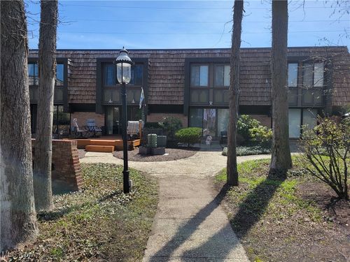 1110 By The Shores Dr, Huron, OH, 44839-1974 | Card Image