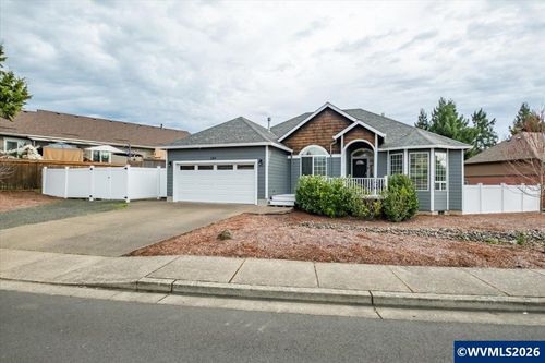 684 Nw Jasper St, Dallas, OR, 97338-1474 | Card Image