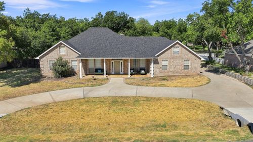 9014 Woodlawn Dr, Granbury, TX, 76049-4405 | Card Image