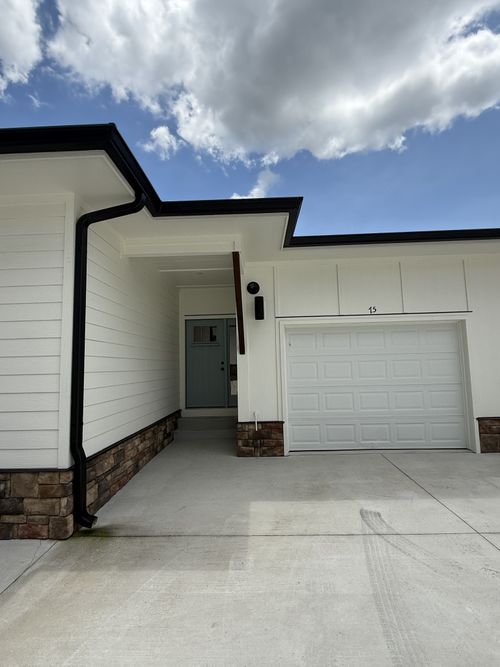 75 Duncan Ln, Winchester, TN, 37398-2515 | Card Image