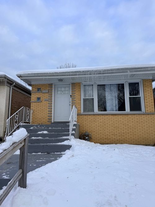 5315 S Lowe Ave, Chicago, IL, 60609-5232 | Card Image