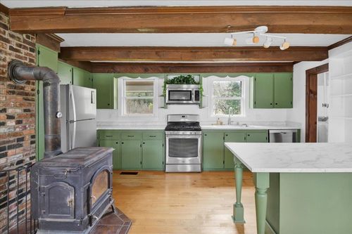 4804 Main Rd, Huntington, VT, 05462-9712 | Card Image