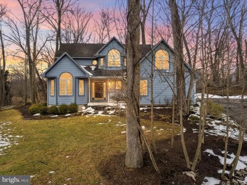 63 Hackberry Cir, SHEPHERDSTOWN, WV, 25443-4018 | Card Image