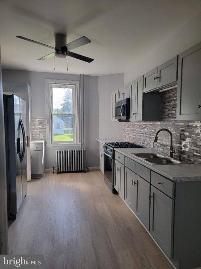 143 2 Nd St, Home with 4 bedrooms, 2 bathrooms and null parking in HIGHSPIRE PA | Image 13
