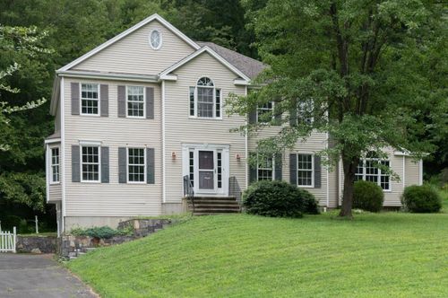 23 Fawnwood Rd, Sandy Hook, CT, 06482-1471 | Card Image