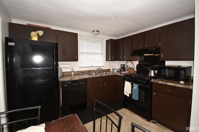 11393 Ne Wawasee Dr, House other with 3 bedrooms, 2 bathrooms and null parking in Syracuse IN | Image 16