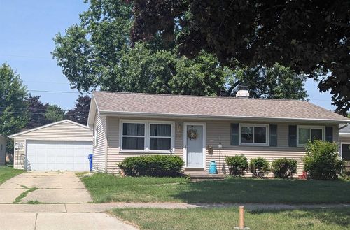 2327 S Meadowview Lane, APPLETON, WI, 54915 | Card Image