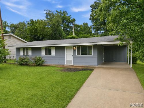 404 Spring Meadows Dr, Manchester, MO, 63011-3920 | Card Image