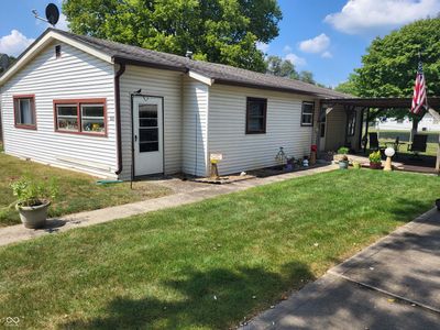 1114 Hendricks Avenue, House other with 3 bedrooms, 1 bathrooms and null parking in Shelbyville IN | Image 2