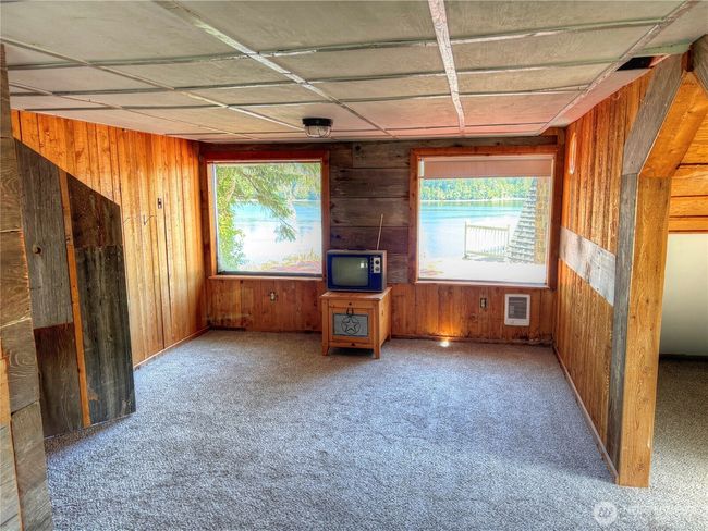 Bonus Room/Office/BR Above Garage | Image 19