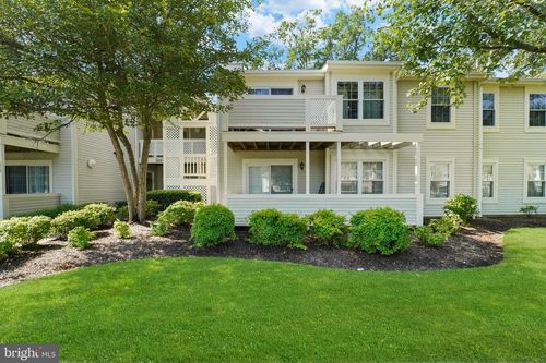 567 Applewood Ct, Howell, NJ, 07731-3076 | Card Image