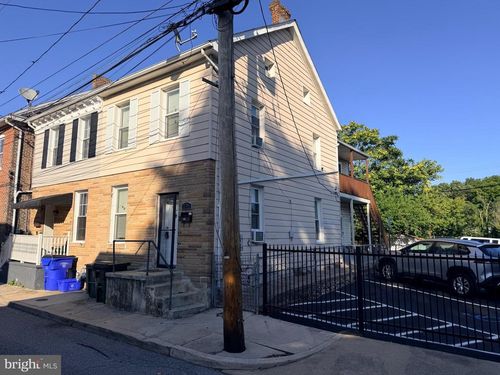70 Madison Ave, HAGERSTOWN, MD, 21740-5345 | Card Image