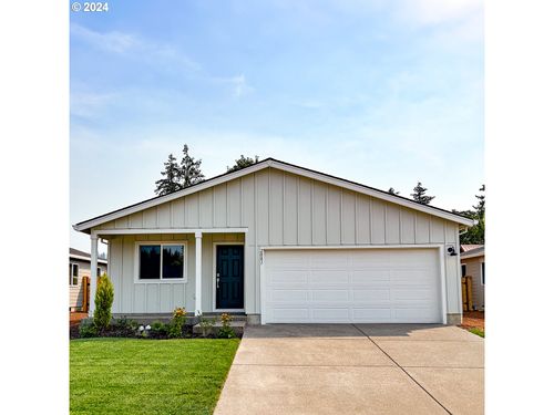 2081 Luna Way, Lebanon, OR, 97355 | Card Image