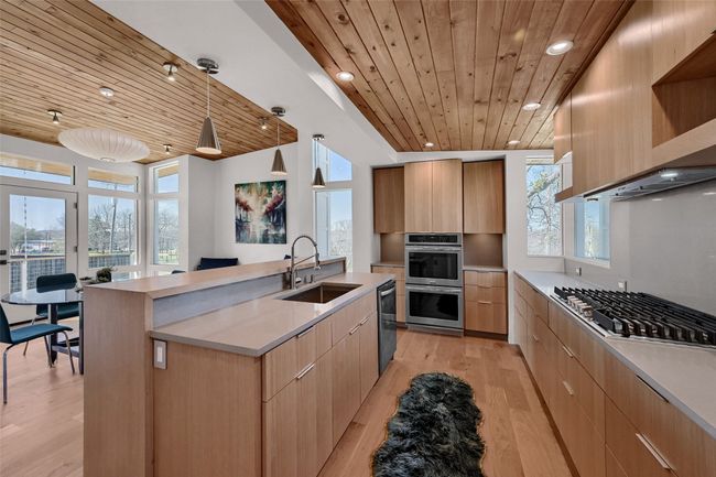 715 N Elm St, House other with 3 bedrooms, 3 bathrooms and null parking in Sherman TX | Image 16