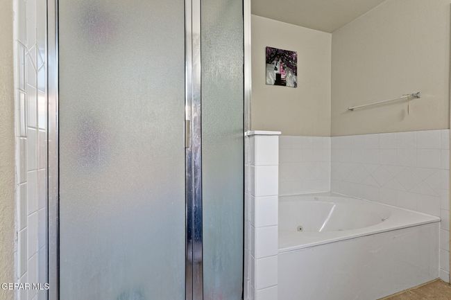 Separate Shower | Image 20