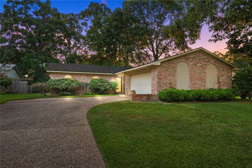 9804 E Homewood Cir, Shreveport, LA, 71118-4809 | Card Image