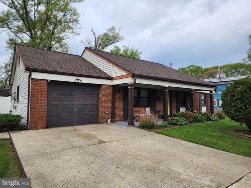 42 Neptune Ln, WILLINGBORO, NJ, 08046-1313 | Card Image