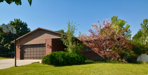 768 Crestview Dr, Tooele, UT, 84074-2830 | Card Image