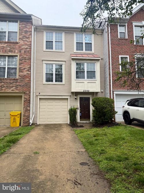 208-2202 Commissary Cir, ODENTON, MD, 21113-2603 | Card Image