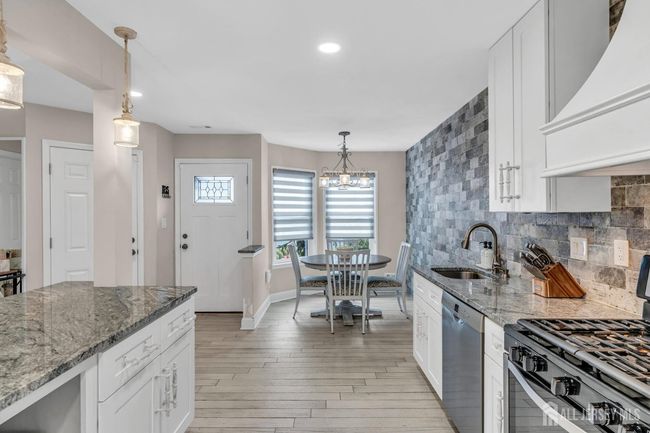 103 Rumford Way, Townhouse with 2 bedrooms, 3 bathrooms and null parking in Manalapan NJ | Image 11