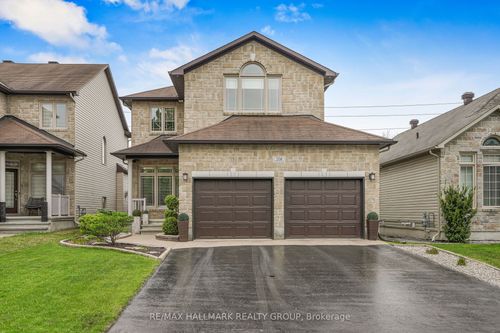 208 Opale St, Rockland, ON, K4K0G3 | Card Image