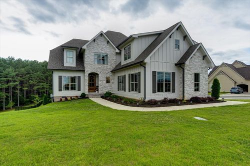 12951 Blakeslee Dr, Soddy Daisy, TN, 37379-9152 | Card Image