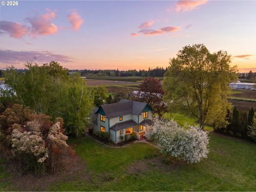8962 S Heinz Rd, Canby, OR, 97013-8536 | Card Image