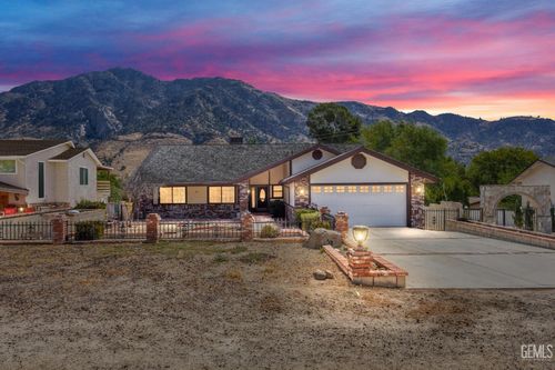 518 518 Burlando Road, Kernville, CA, 93238 | Card Image