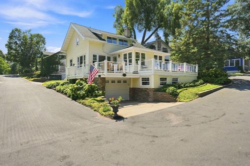 2800 Center Rd, Wayzata, MN, 55391-2721 | Card Image