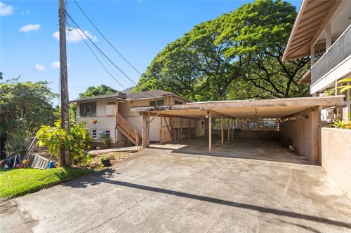 2442 10th Ave, Honolulu, HI, 96816-6101 | Card Image