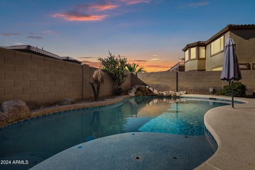 2801 W Silver Fox Way, Phoenix, AZ, 85045-2259 | Card Image