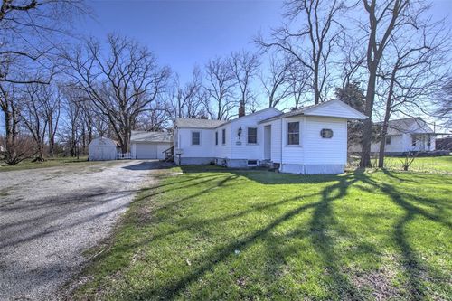 3640 N Woodford St, Decatur, IL, 62526-2800 | Card Image