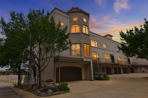 410 Mills Street, Fort Worth, TX, 76102 | Card Image