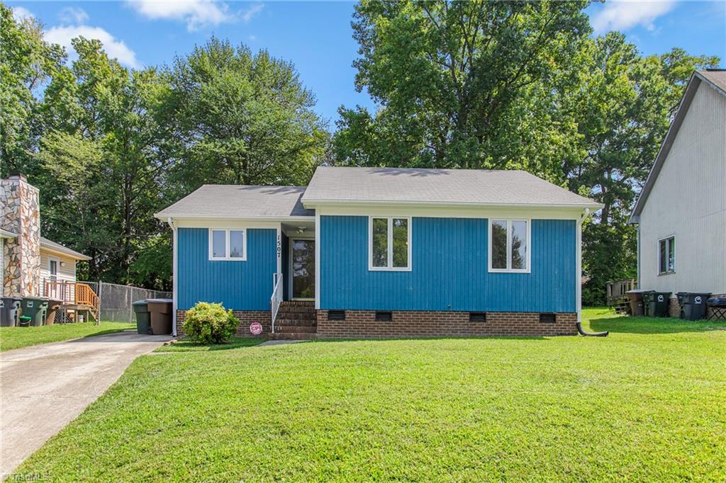Pear Tree Ln, Greensboro, NC 27401