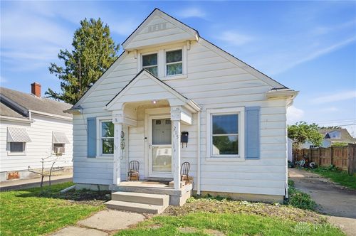 215 Mann Ave, Fairborn, OH, 45324-5157 | Card Image