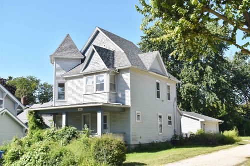 410 N Frederick Ave, Oelwein, IA, 50662-1242 | Card Image