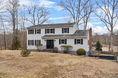 10 Leone Ct, Highland Mills, NY, 10930-3113 | Card Image