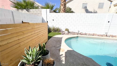 5929 Royal Castle Ln, Las Vegas, NV, 89130-4915 | Card Image