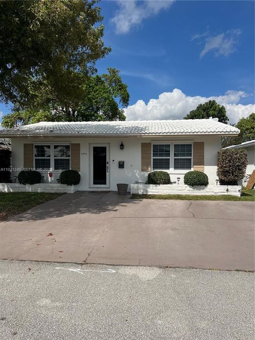 6805 Nw 75th St, Tamarac, FL, 33321-5228 | Card Image