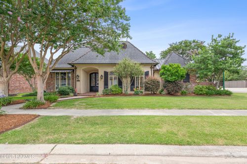 100 Emily Cir, Lafayette, LA, 70508-6754 | Card Image