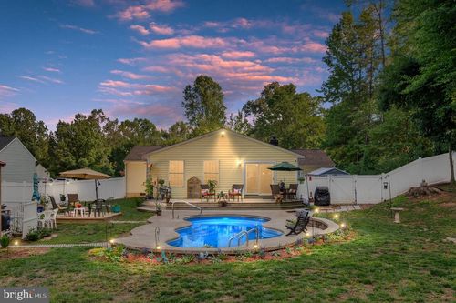 6811 Plantation Forest Dr, SPOTSYLVANIA, VA, 22553-7786 | Card Image