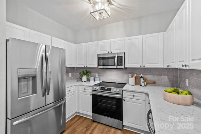 7845 Village Harbor Dr, Condo with 2 bedrooms, 2 bathrooms and null parking in Cornelius NC | Image 9