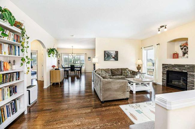 6305 58 Avenue, House other with 4 bedrooms, 3 bathrooms and 2 parking in Innisfail AB | Image 4