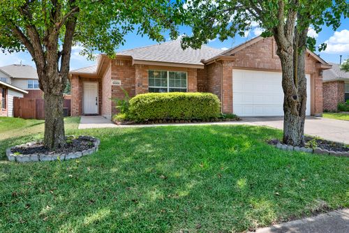 9005 Warren Dr, Mckinney, TX, 75071-7404 | Card Image