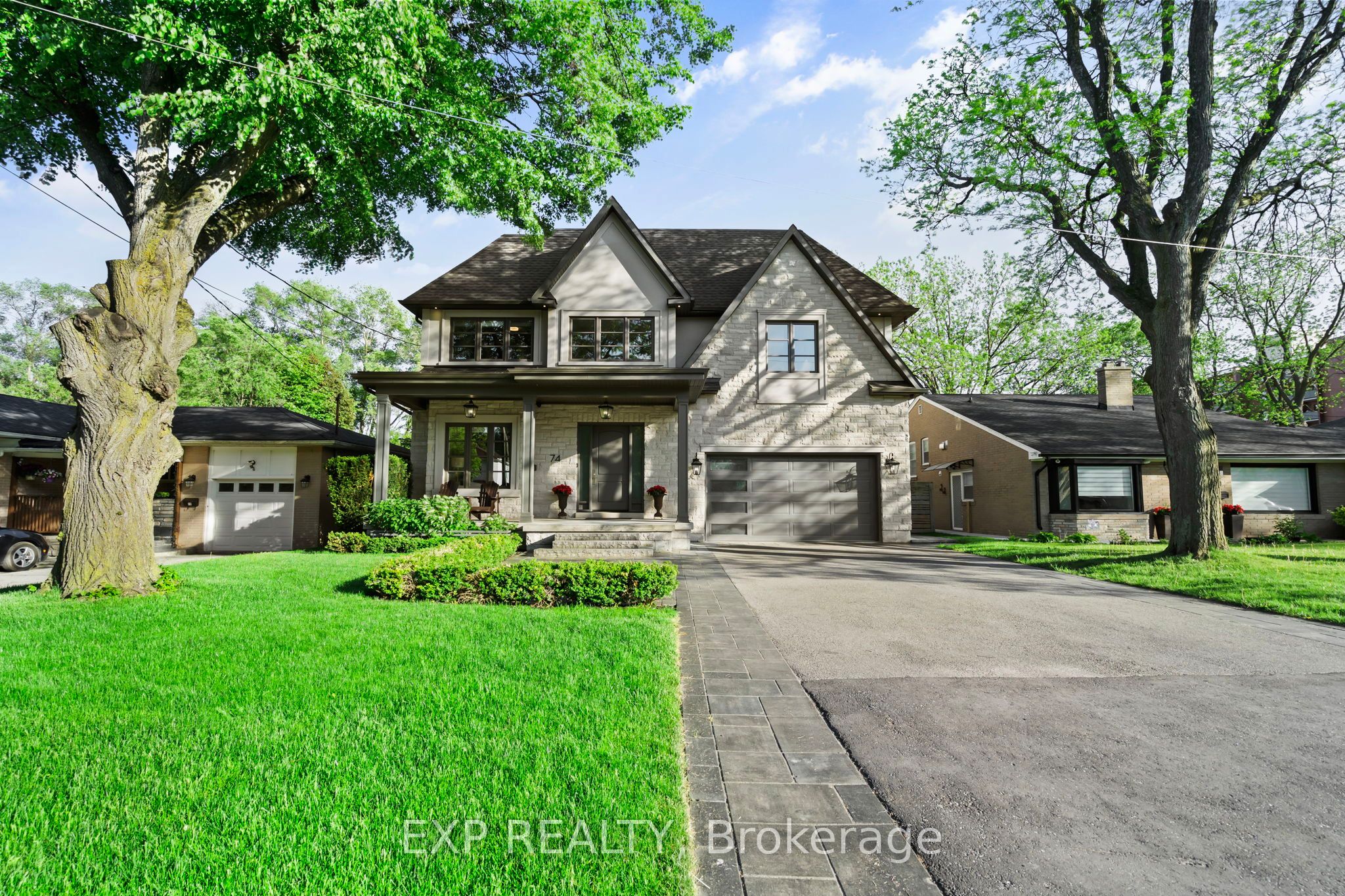 Residential in Richmond Hill