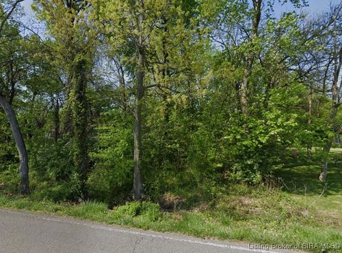 3517 Kamer Miller Rd, New Albany, IN, 47150-9304 | Card Image