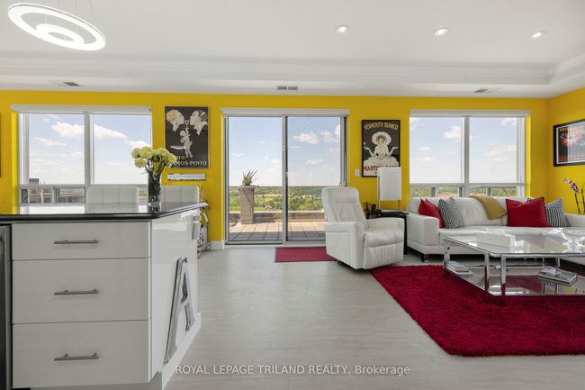 1403 - 1030 Coronation Dr, Condo with 3 bedrooms, 2 bathrooms and null parking in London ON | Image 7