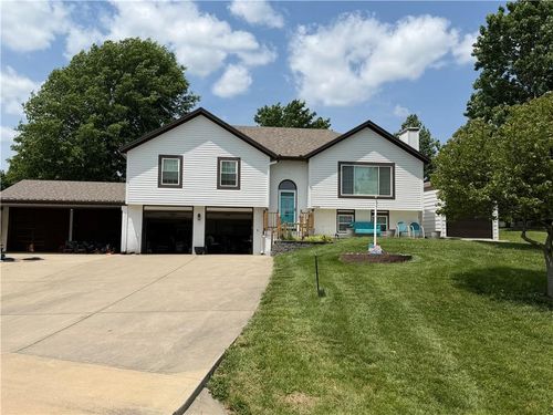 15144 Knight Road, Basehor, KS, 66007 | Card Image
