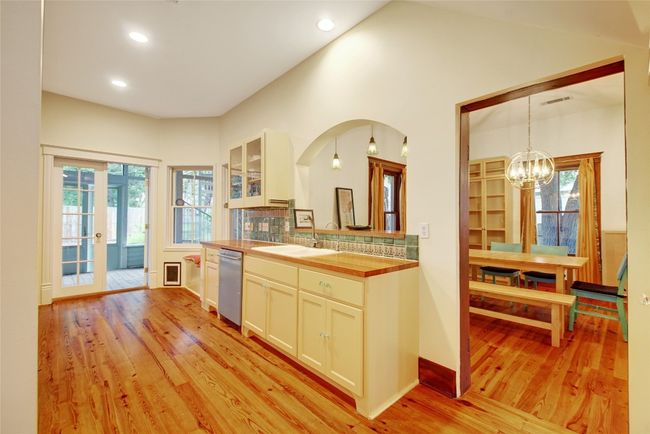 Kitchen | Image 8