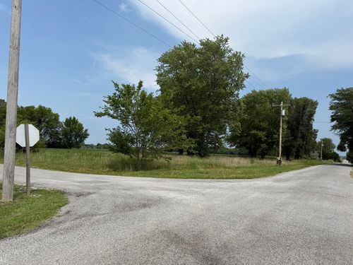 3267 W Grange Hall Rd, Murphysboro, IL, 62966-4231 | Card Image